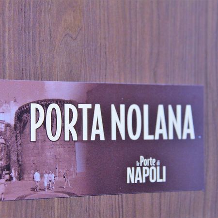 B&B Le Porte Di Napoli Luaran gambar