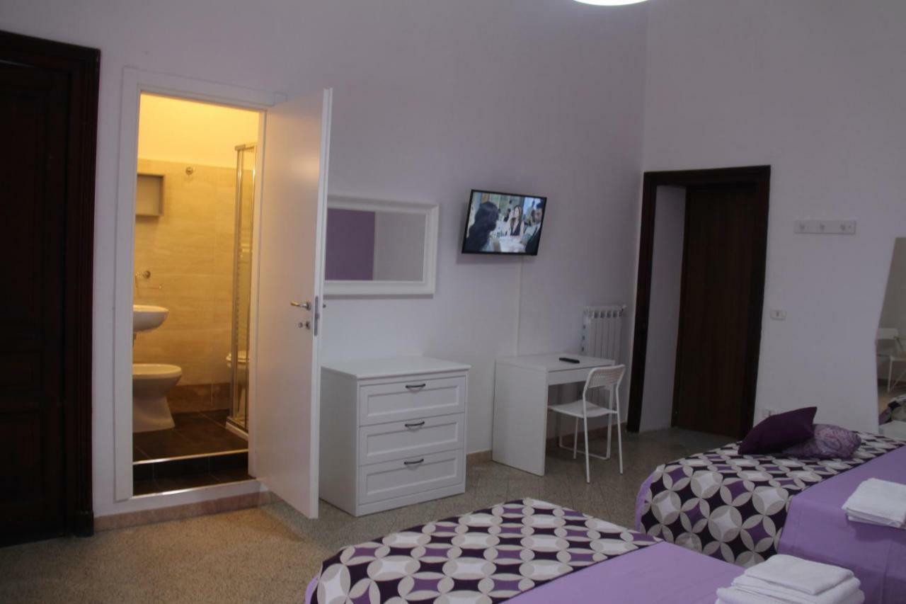 B&B Le Porte Di Napoli Luaran gambar