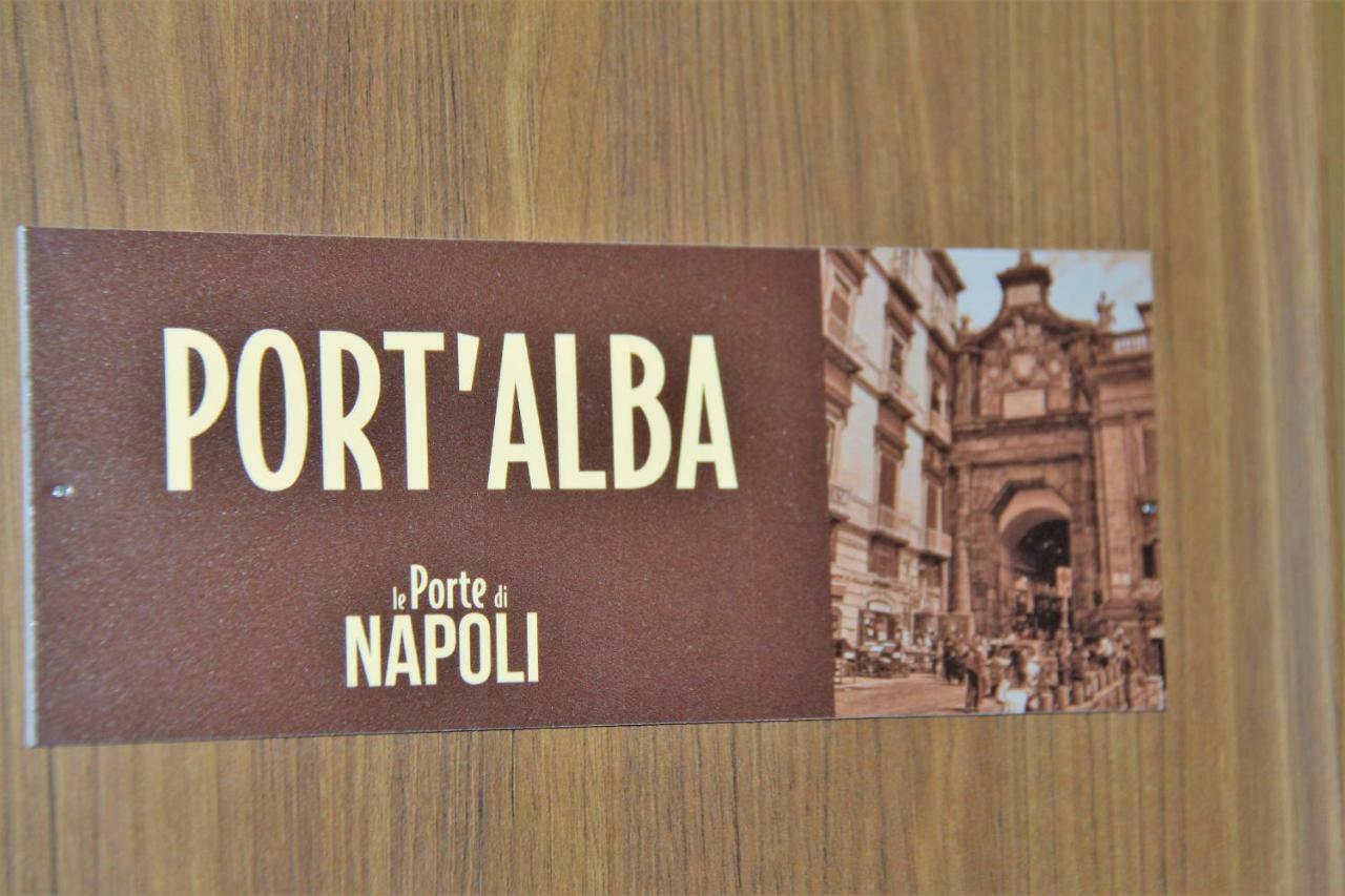 B&B Le Porte Di Napoli Luaran gambar