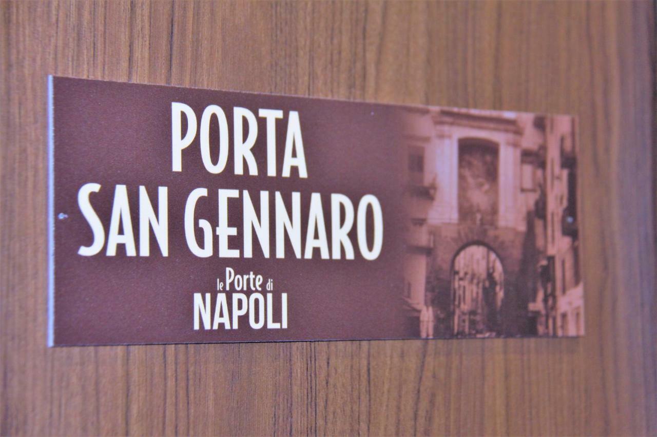 B&B Le Porte Di Napoli Luaran gambar
