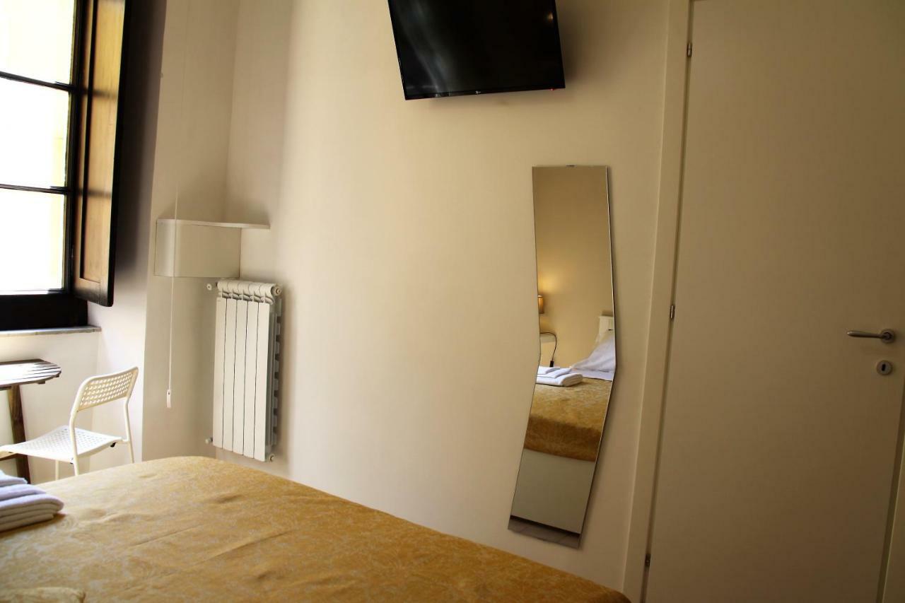 B&B Le Porte Di Napoli Luaran gambar